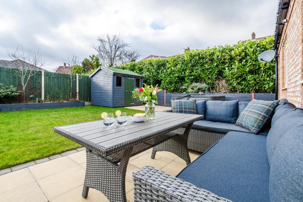 Villa Pet Friendly With A Hot Tub Hednesford Esterno foto